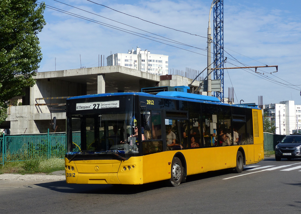 Киев, ЛАЗ E183D1 № 3912