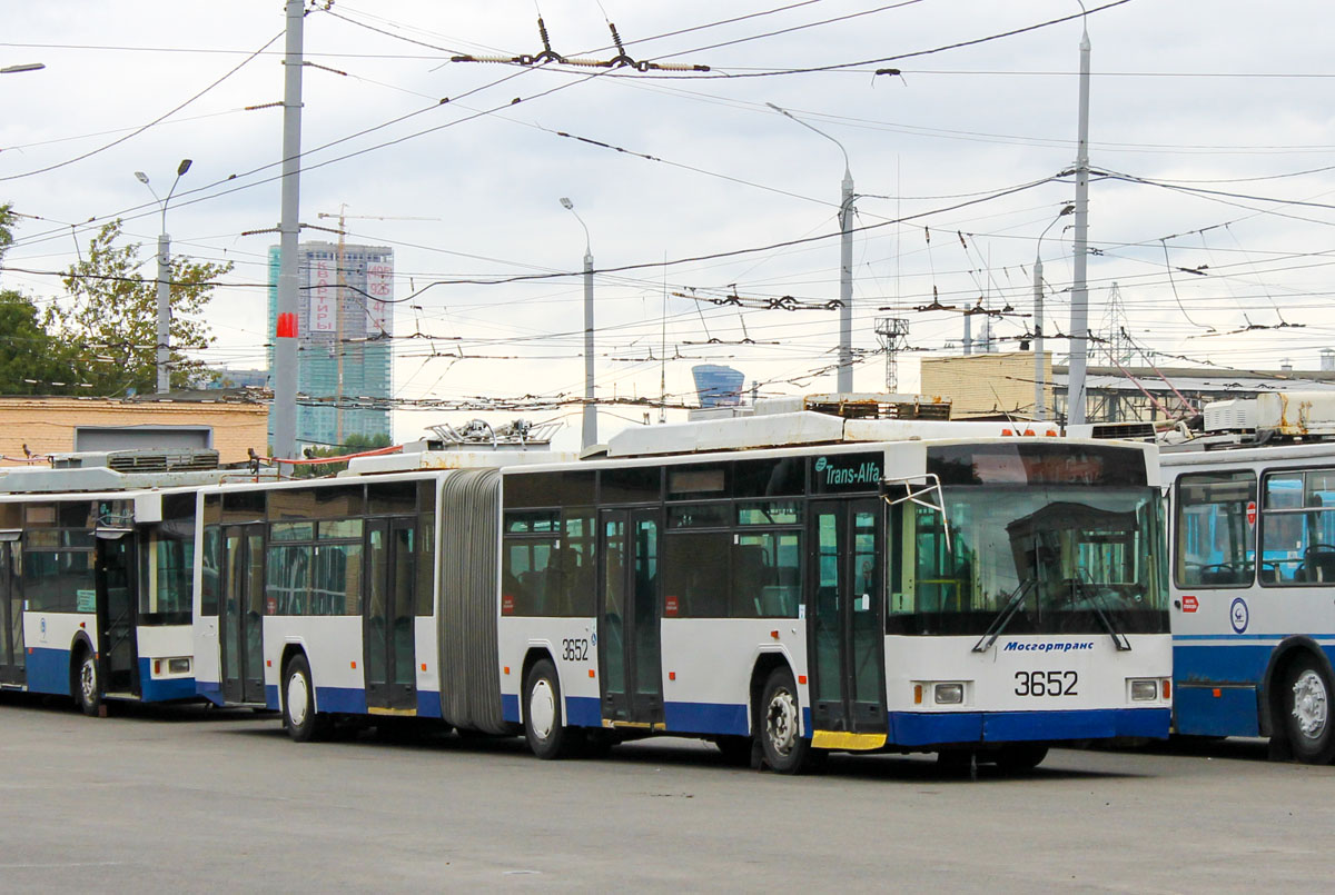 Москва, ВМЗ-62151 «Премьер» № 3652