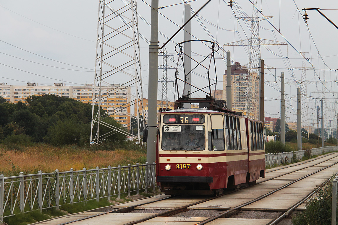 Petrohrad, LVS-86K č. 8187 Petrohrad, LVS-86K č. 8187