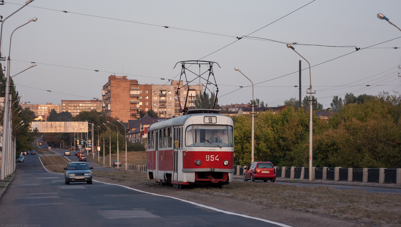 Donetsk, Tatra T3SU N°. 954