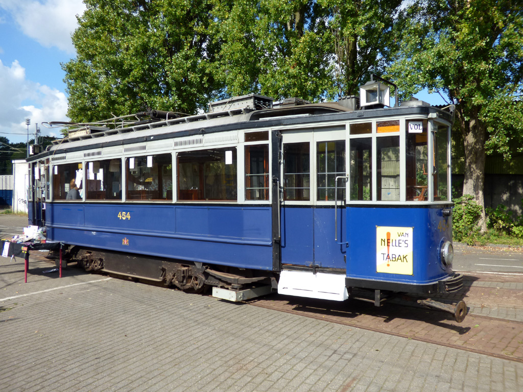 Amsterdam, Beijnes 2-axle motor car # 454 Amsterdam, Beijnes 2-axle motor car # 454