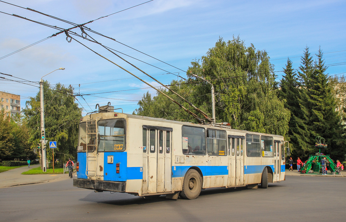 Барнаул, БТЗ-5201 № 4069