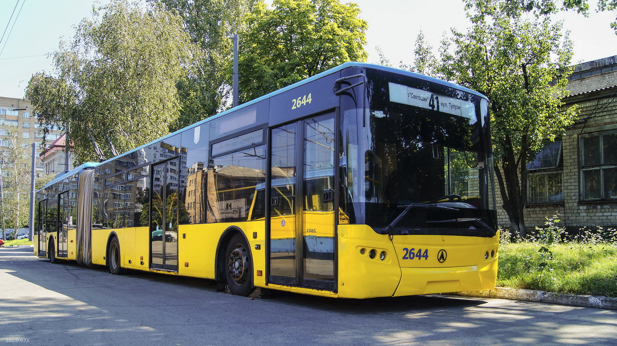 Kyjev, LAZ E301D1 č. 2644