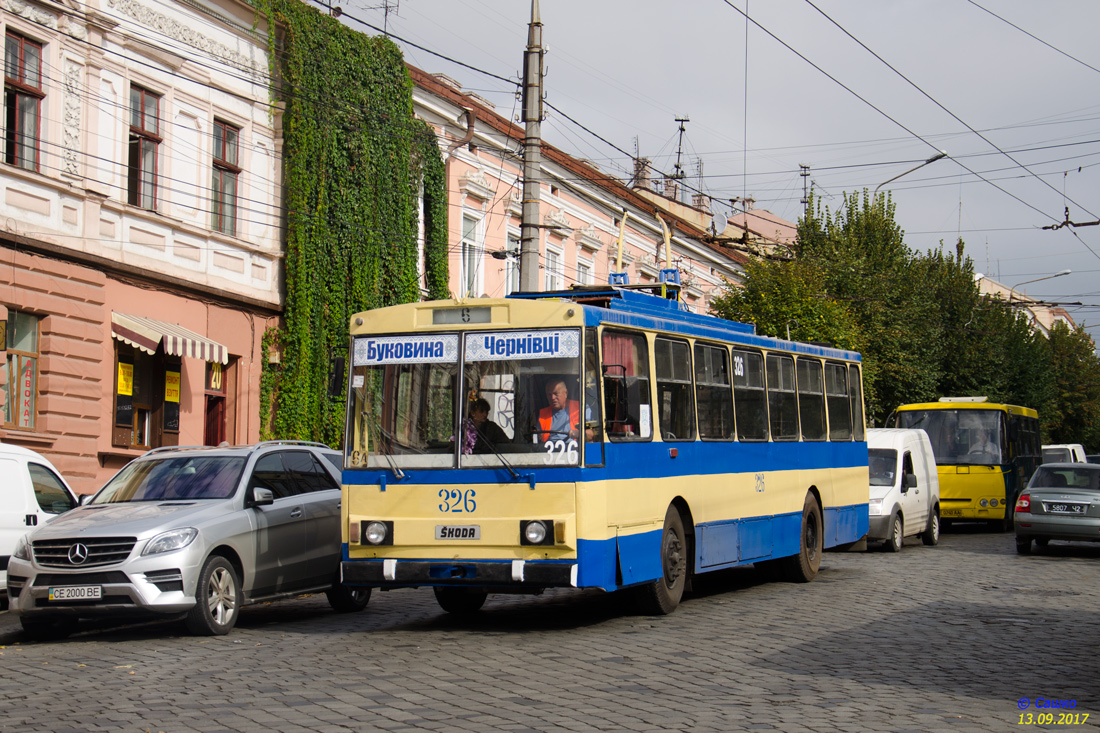 Čerņivci, Škoda 14Tr89/6 № 326