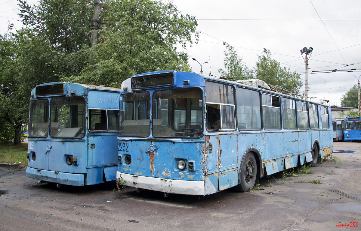 Житомир, ЗиУ-682В [В00] № 2232; Житомир, ЗиУ-682В [В00] № 1005