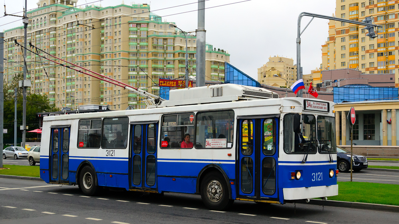 Москва, ЗиУ-682ГМ1 (с широкой передней дверью) № 3121