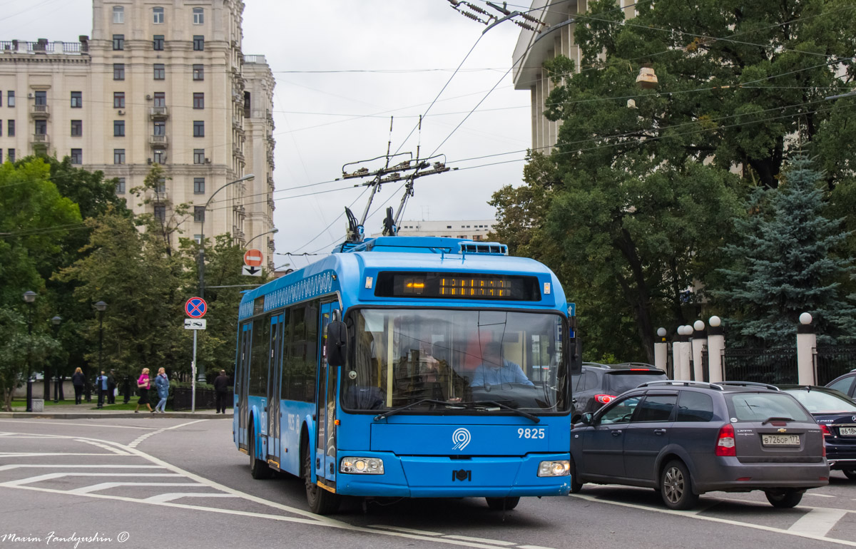 Москва, БКМ 321 № 9825
