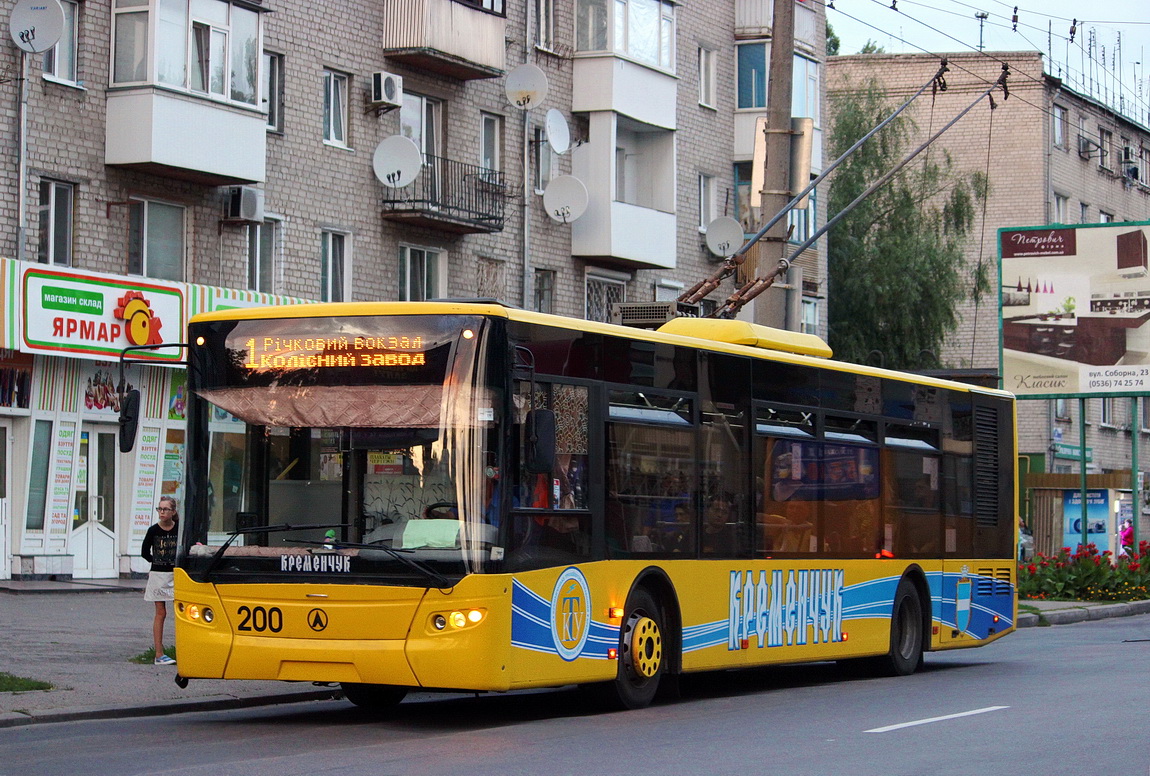 Кременчуг, ЛАЗ E183D1 № 200