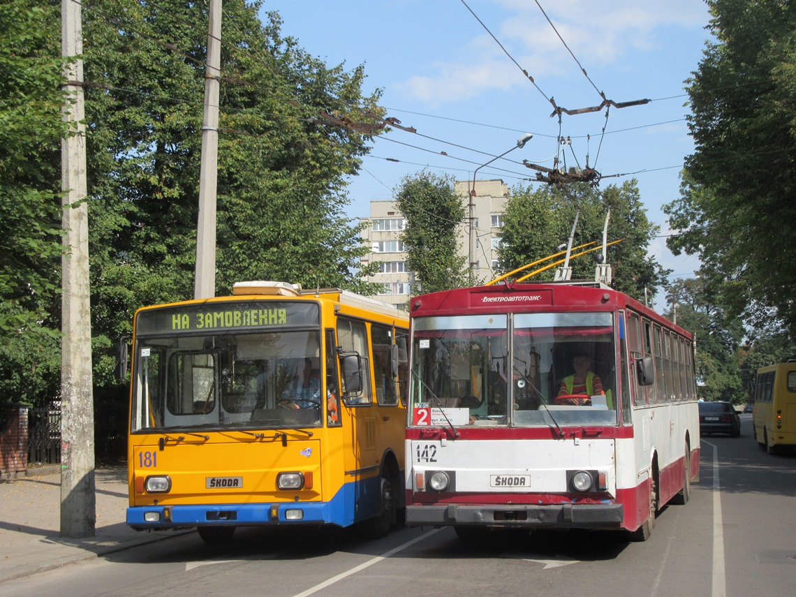 Ивано-Франковск, Škoda 14Tr02/6 № 142