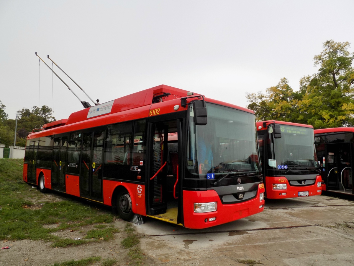 Bratislava, Škoda 30TrDG SOR N°. 6102; Bratislava — Depot Open Doors Day 2017