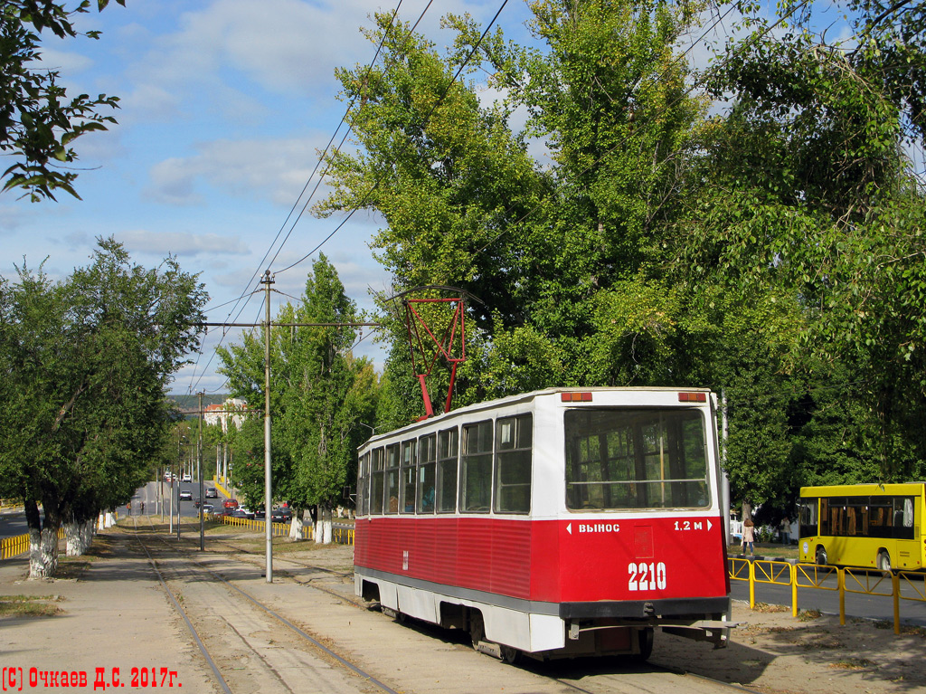 Саратов, 71-605 (КТМ-5М3) № 2210