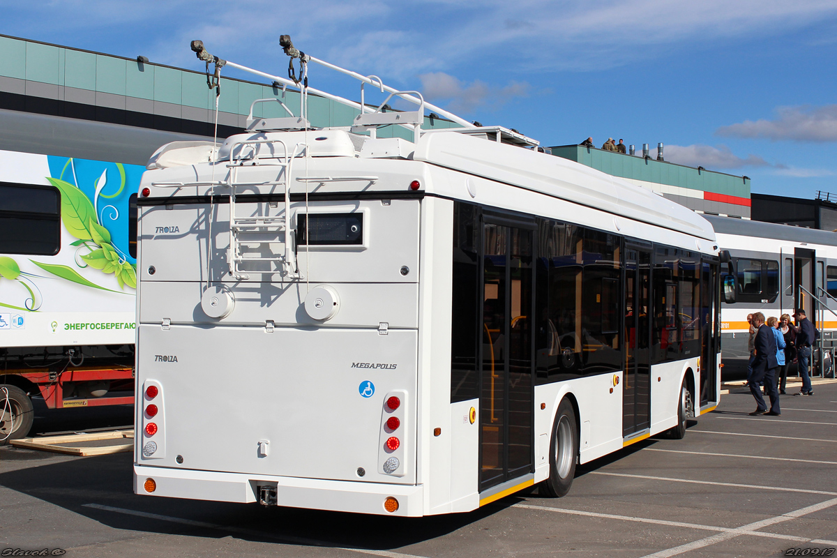 恩格斯城, Trolza-5265.03 “Megapolis” # Б/н; 烏里揚諾夫斯克 — Exhibition of passenger public transport 22 and 23 September 2017