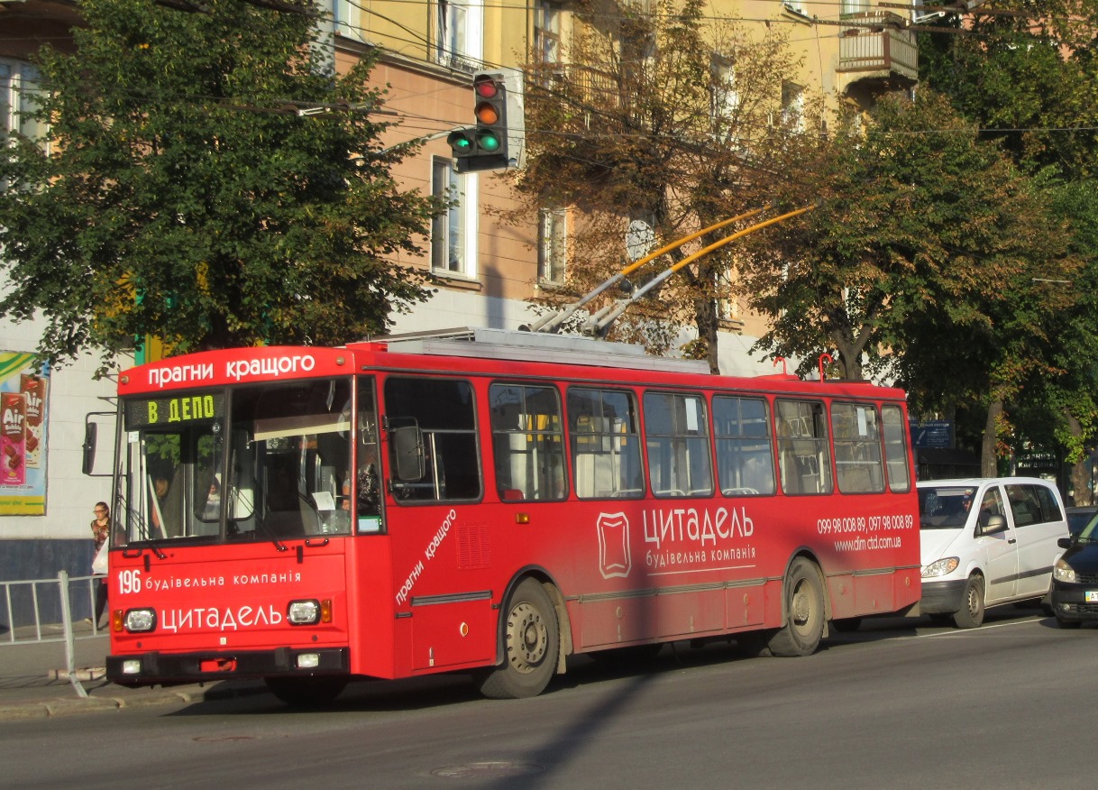 Ивано-Франковск, Škoda 14Tr10/6 № 196