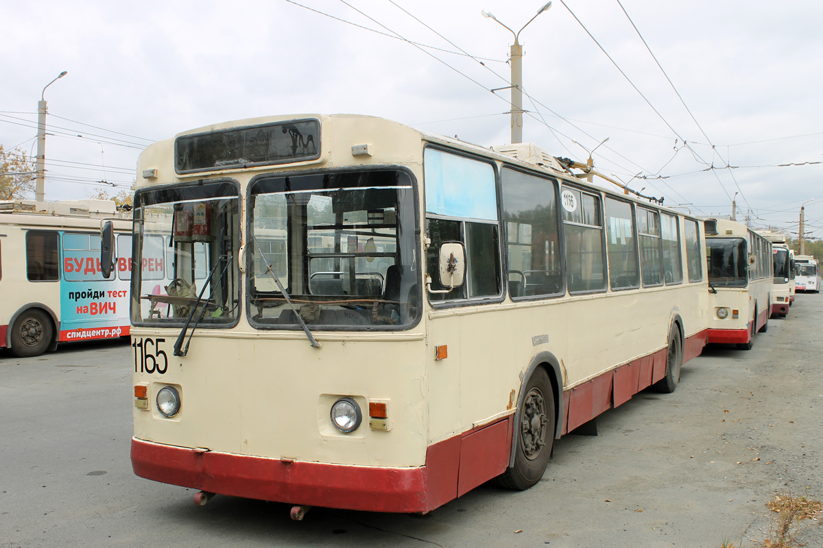 Челябинск, ЗиУ-682В № 1165