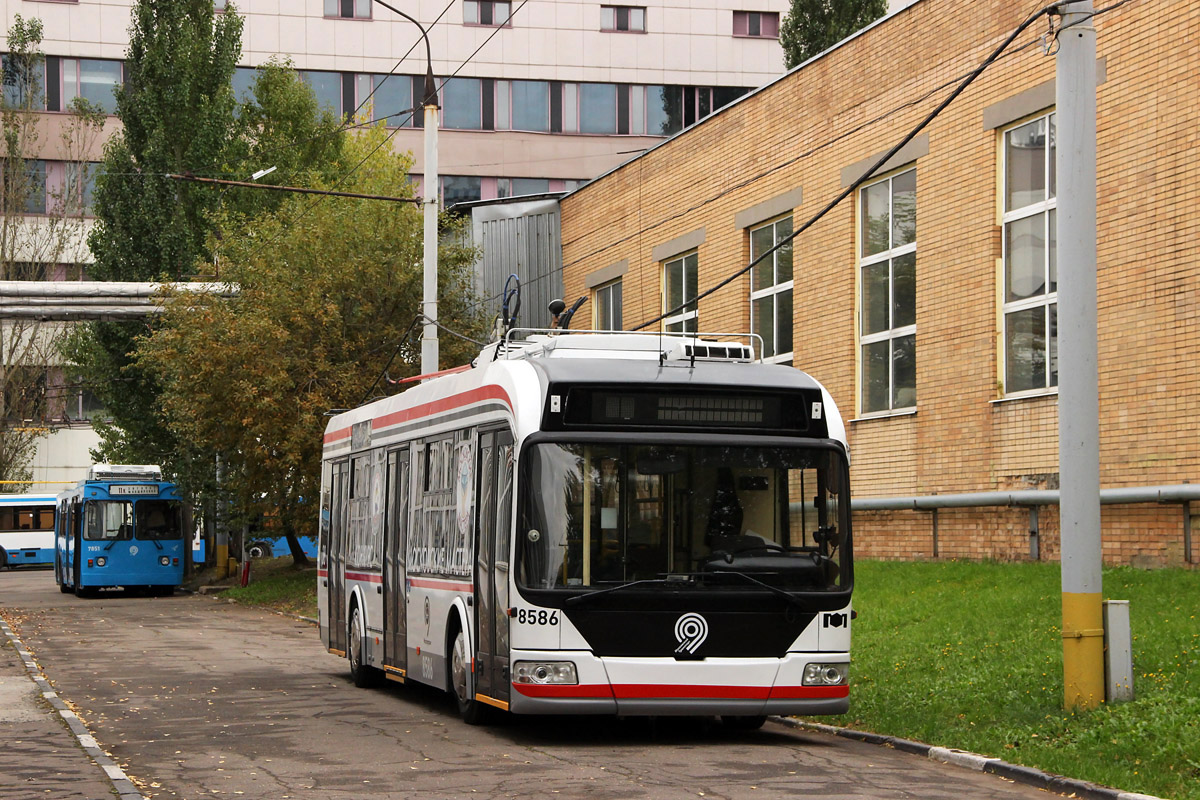 Москва, БКМ 321 № 8586
