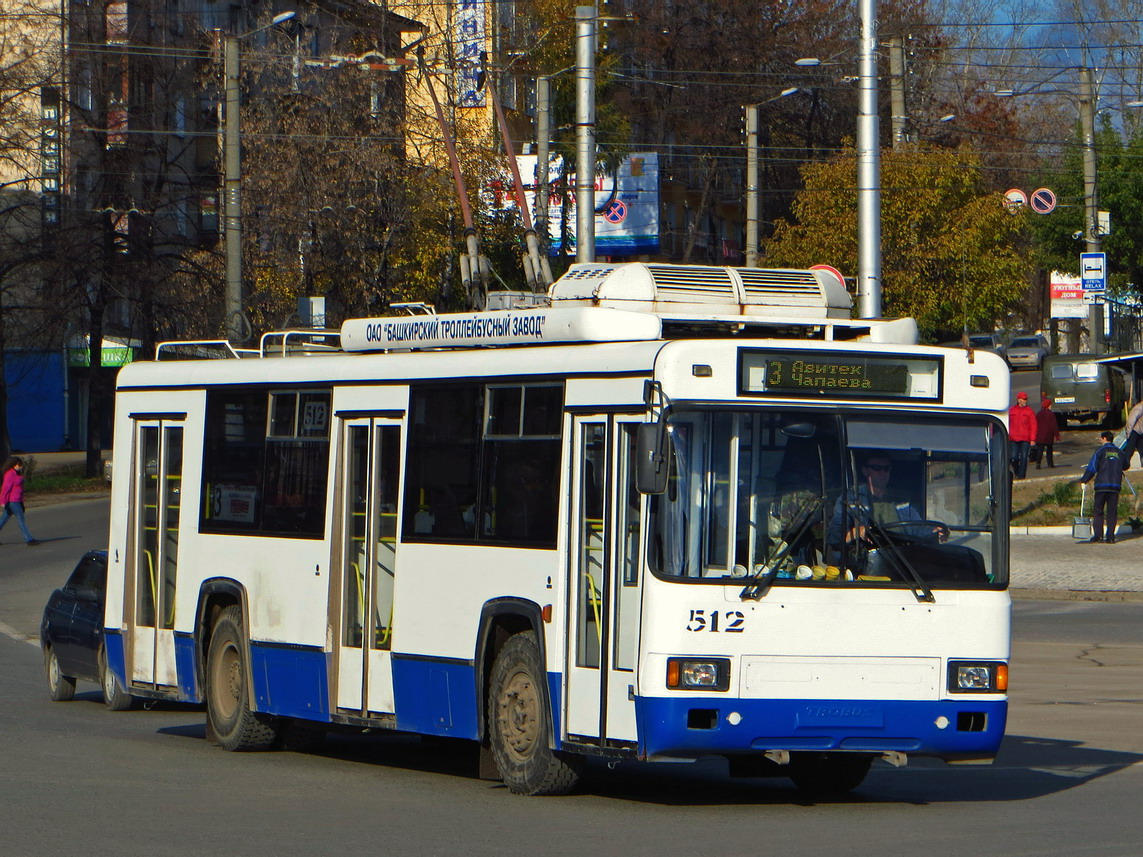 Киров, БТЗ-52764Р № 512