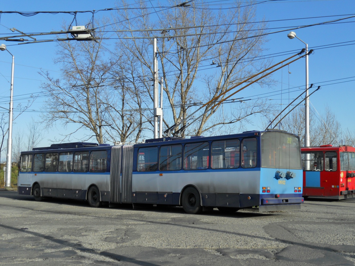 Братислава, Škoda 15Tr13/6M № 6642