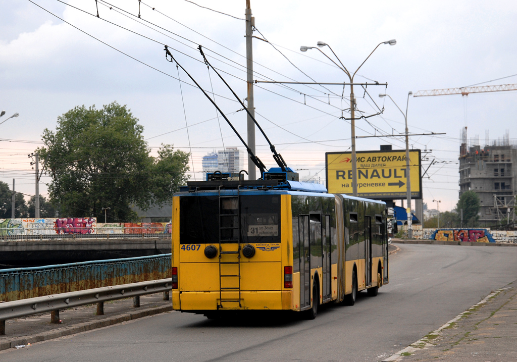 Киев, ЛАЗ E301D1 № 4607