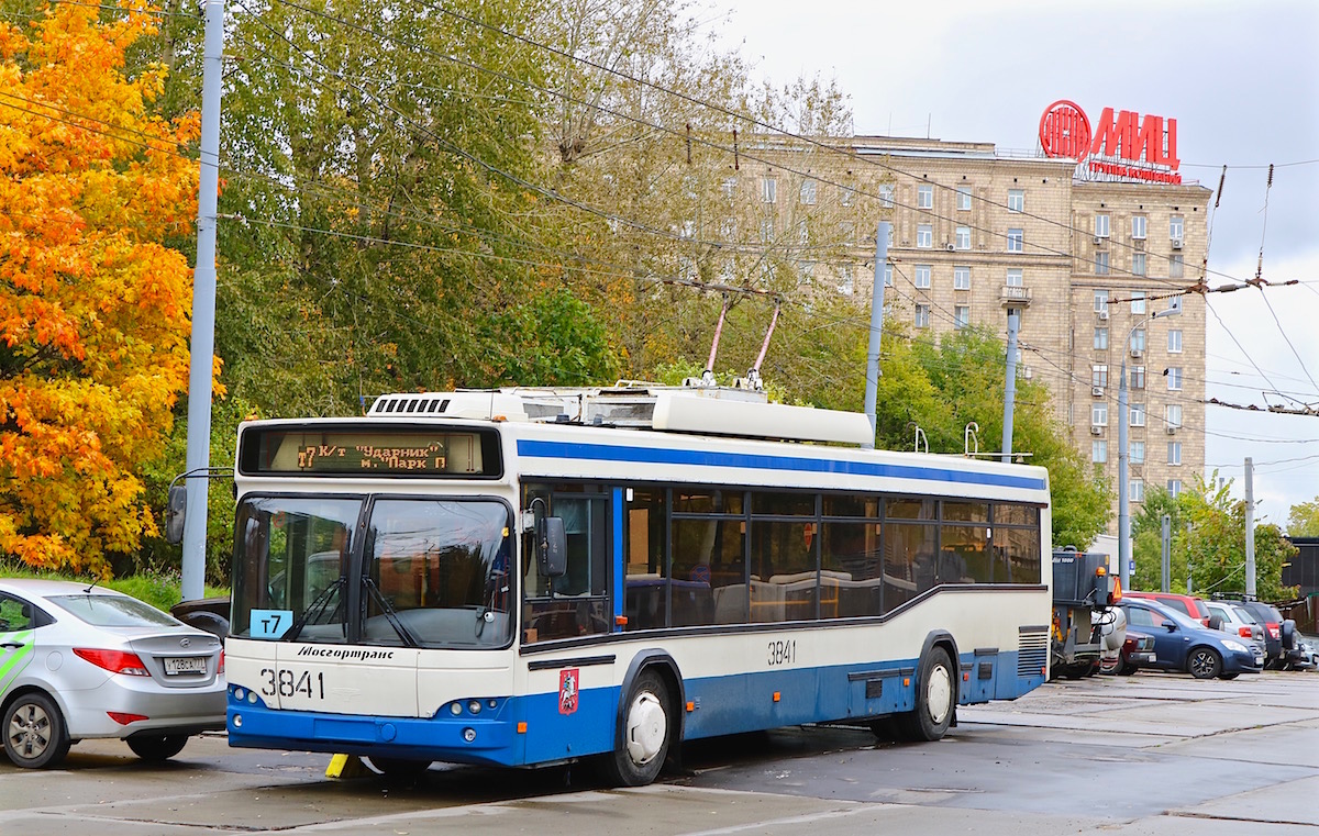 Москва, СВАРЗ-МАЗ-6235.00 № 3841