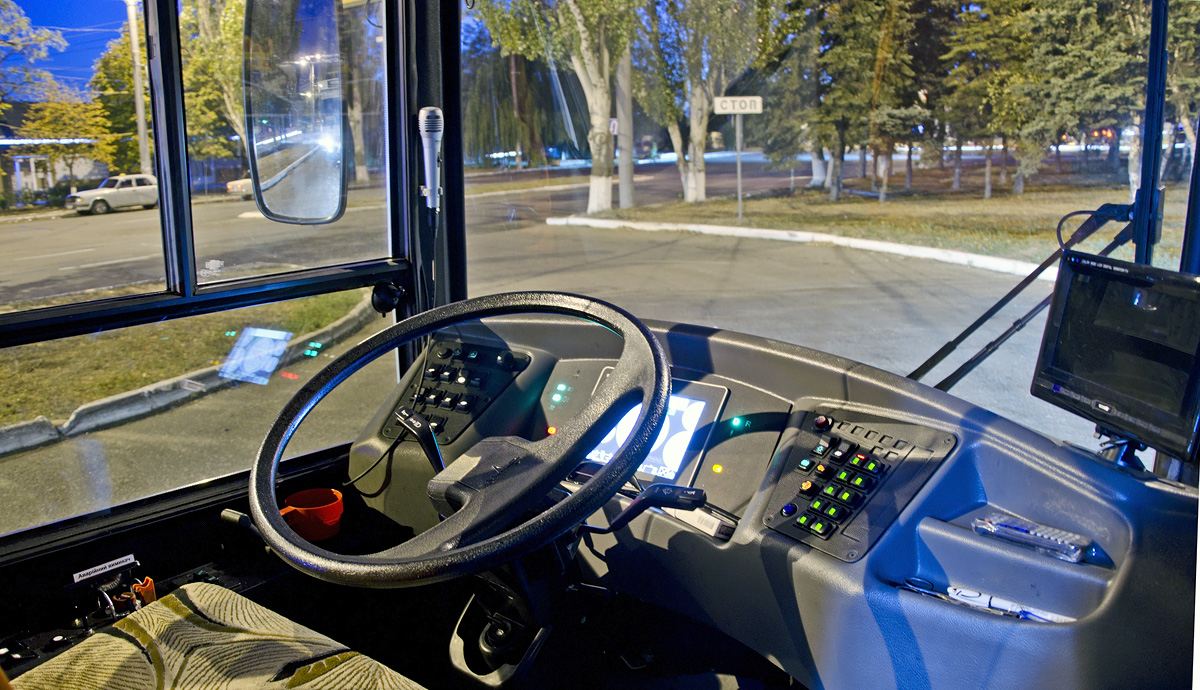 Мариуполь, Дніпро Т103 № 217