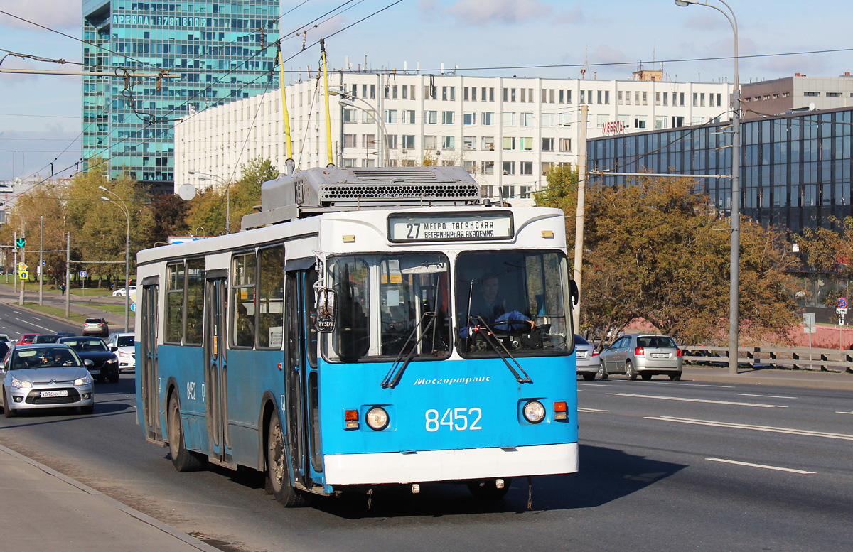Москва, ЗиУ-682ГМ1 (с широкой передней дверью) № 8452