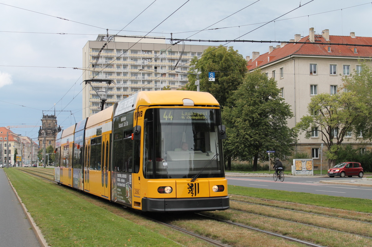 Дрезден, SachsenTram NGT 6 DD ZR № 2590