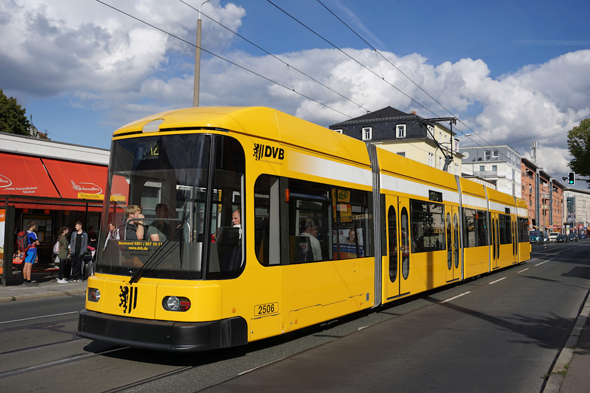 Dresden, SachsenTram NGT 6 DD № 2506