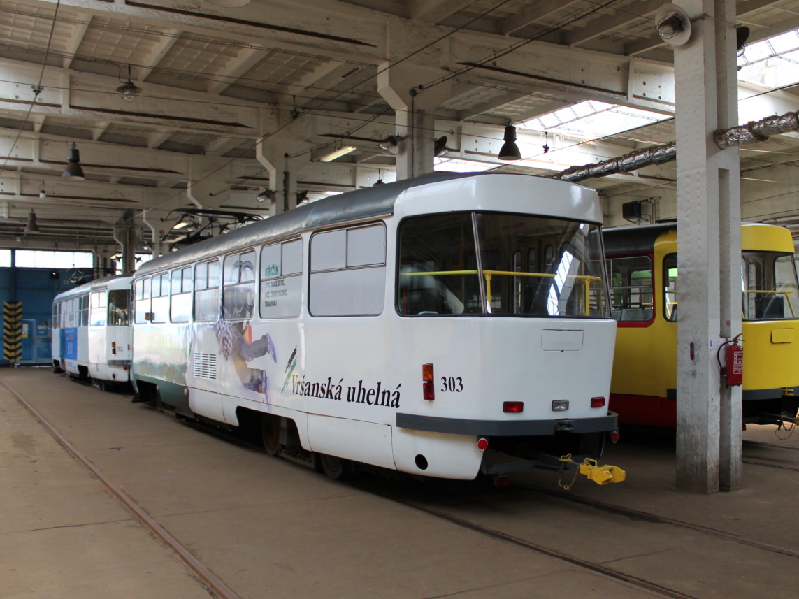 Мост ― Литвинов, Tatra T3M.3 № 303