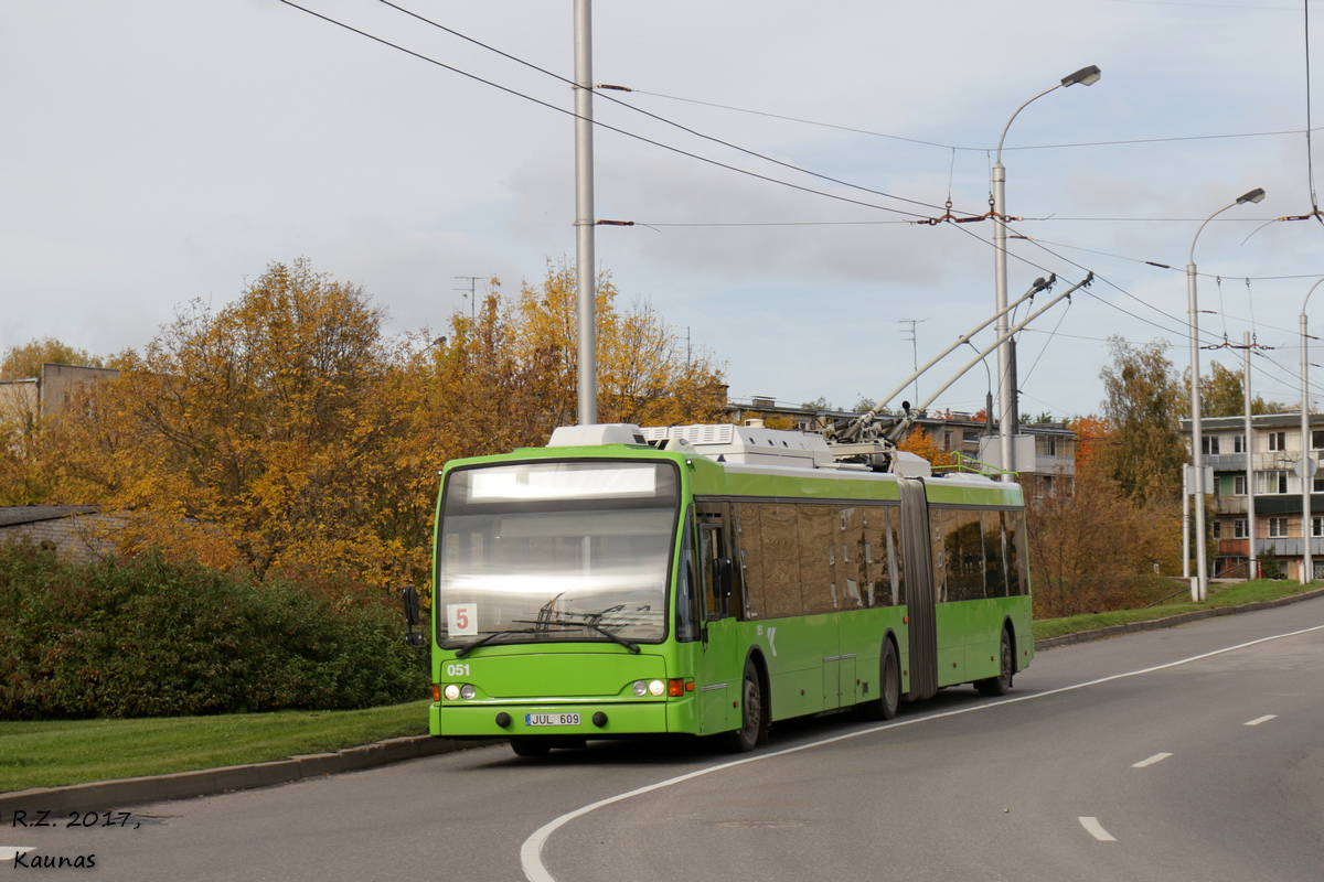 Каунас, Berkhof Premier AT18 № 051