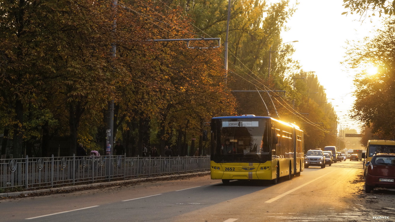 Киев, ЛАЗ E301D1 № 2652