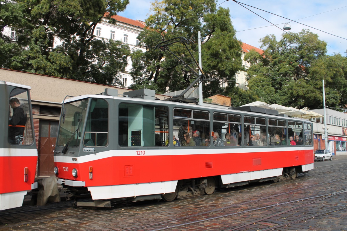 Брно, Tatra T6A5 № 1210