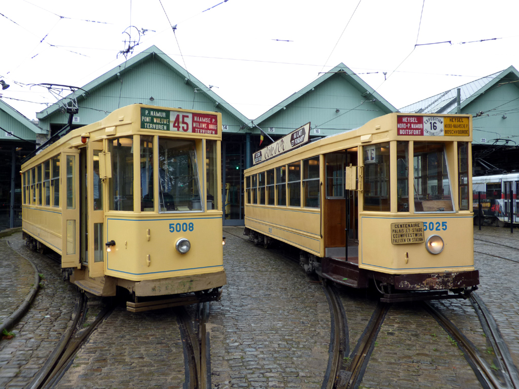 Брюссель, MIVB/STIB Series 5000 № 5008; Брюссель, MIVB/STIB Series 5000 № 5025