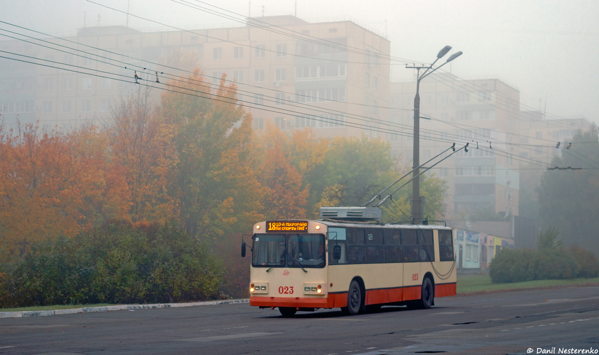 Кривой Рог, ЗиУ-682П № 023