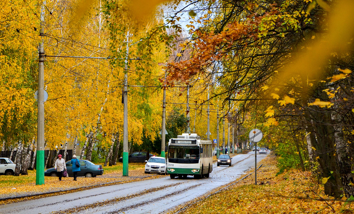 Пенза, ЗиУ-682Г-016.02 № 2038