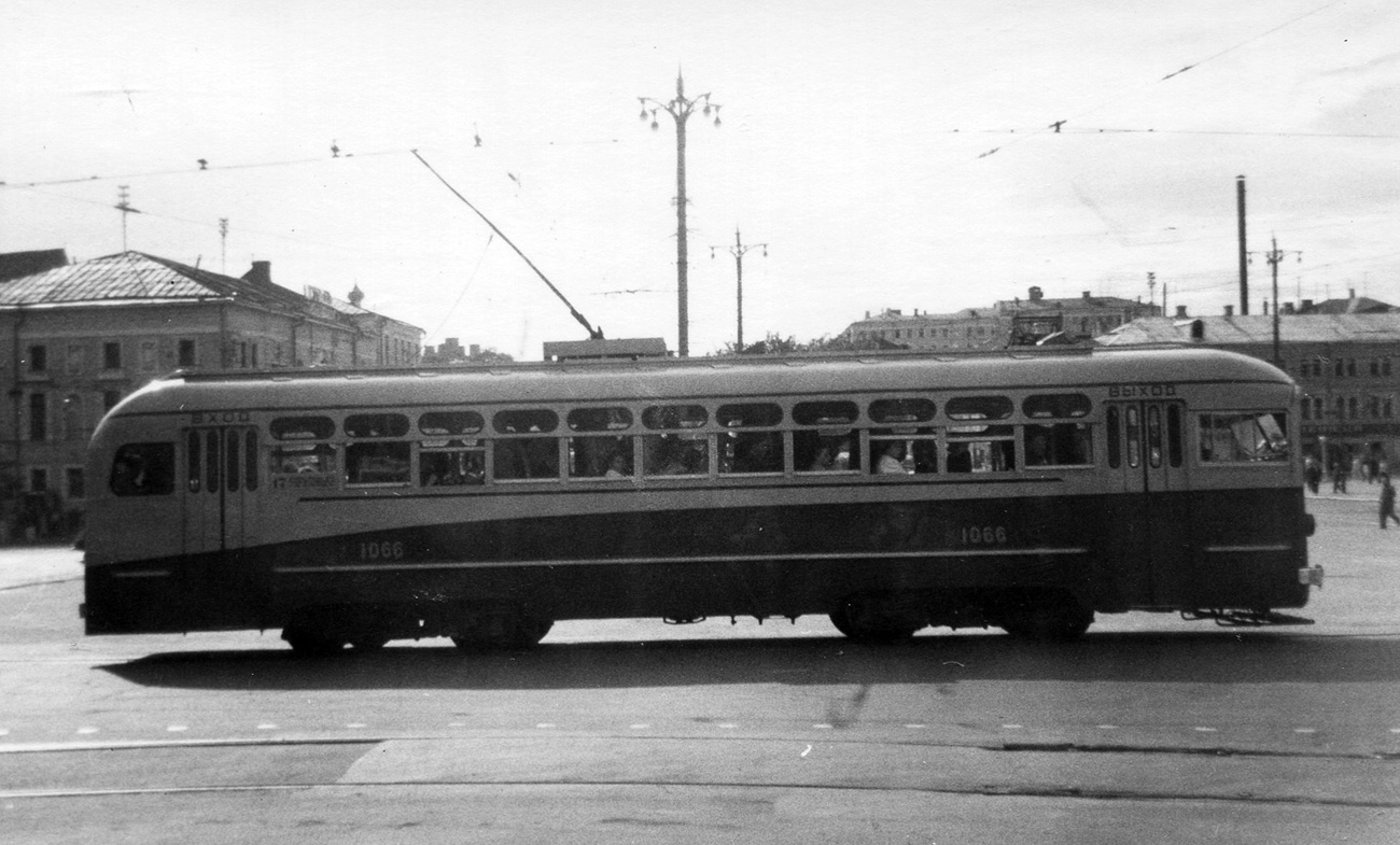Москва, МТВ-82А № 1066; Москва — Исторические фотографии — Трамвай и Троллейбус (1946-1991)