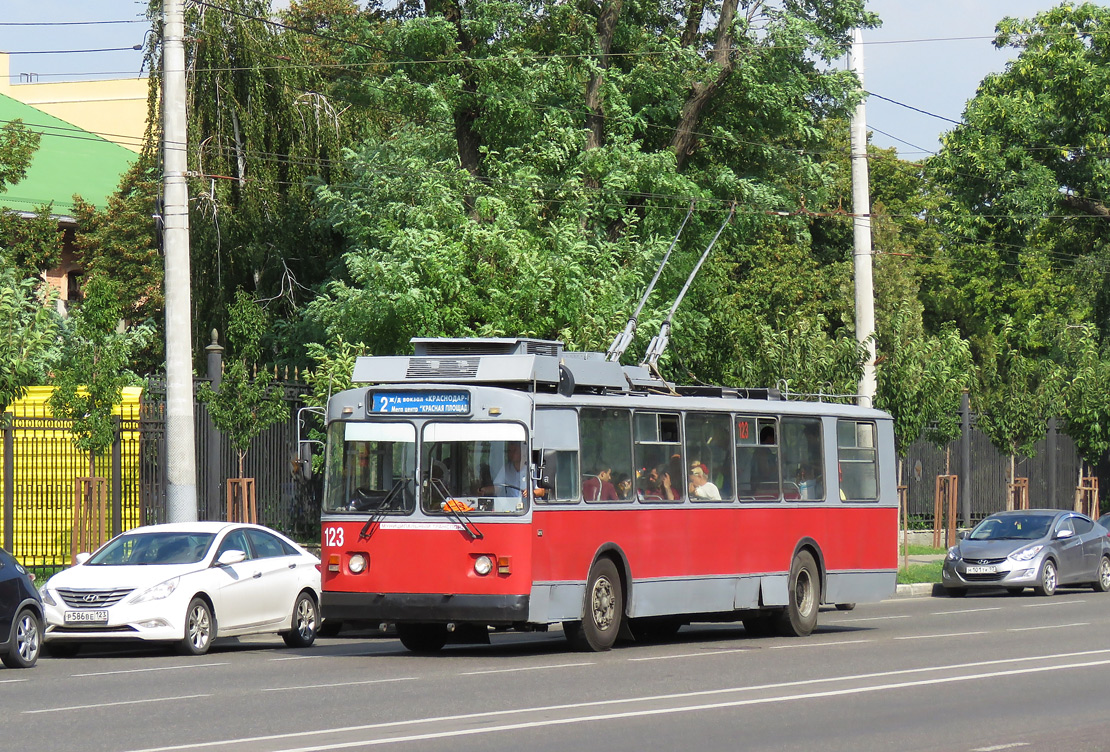 Краснодар, ЗиУ-682Г [Г00] № 123