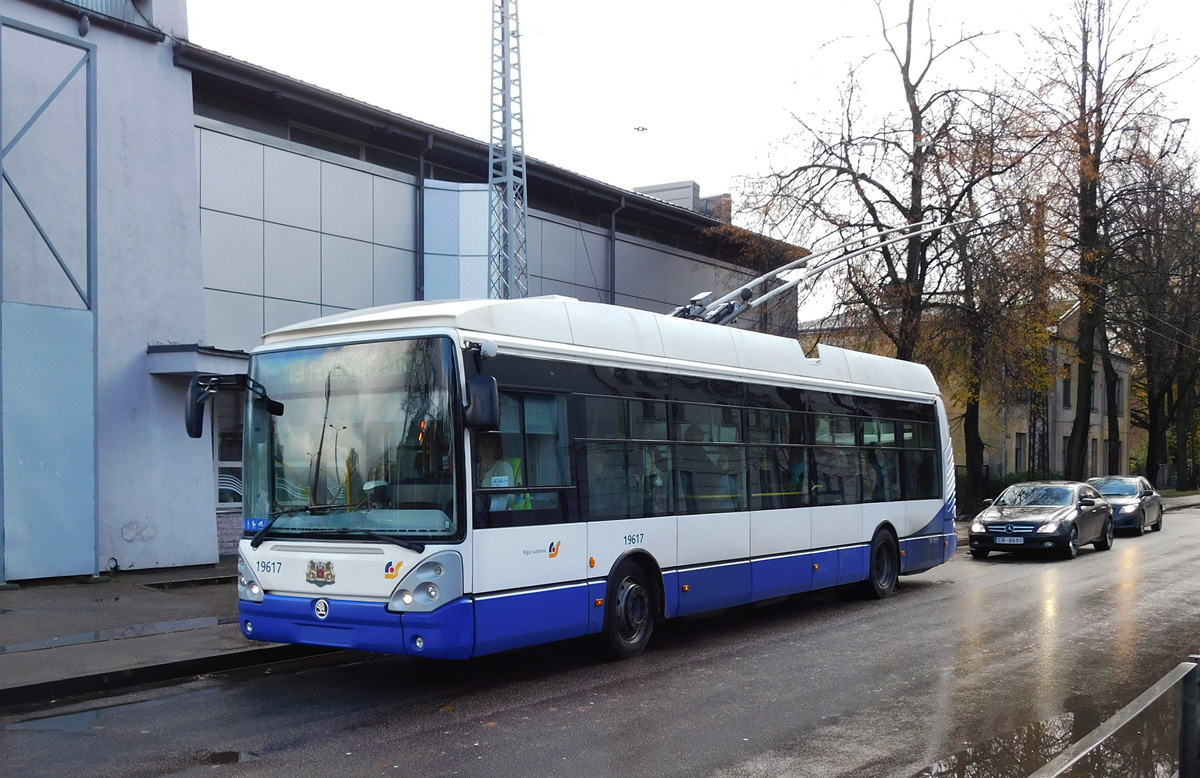 Рига, Škoda 24Tr Irisbus Citelis № 19617