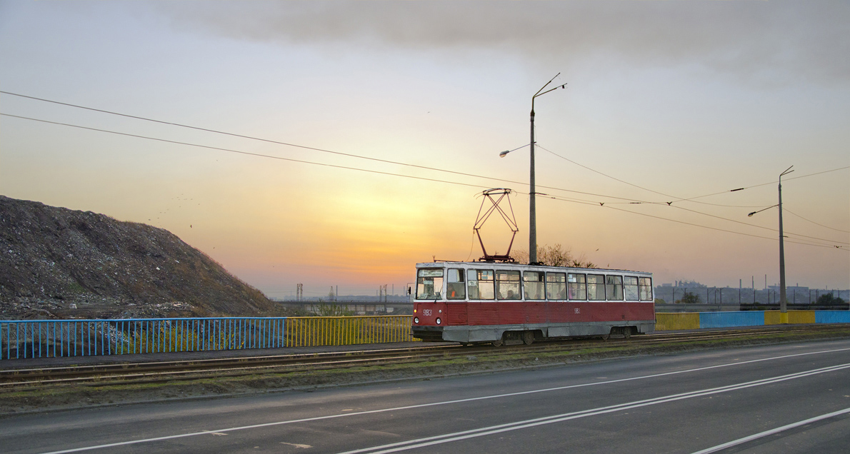 Мариуполь, 71-605 (КТМ-5М3) № 983