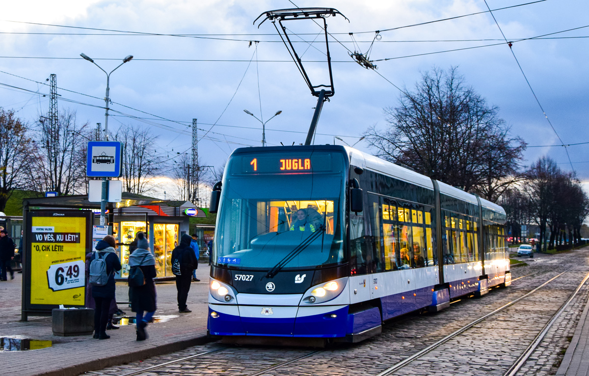 Рига, Škoda 15T ForCity Alfa Riga № 57027