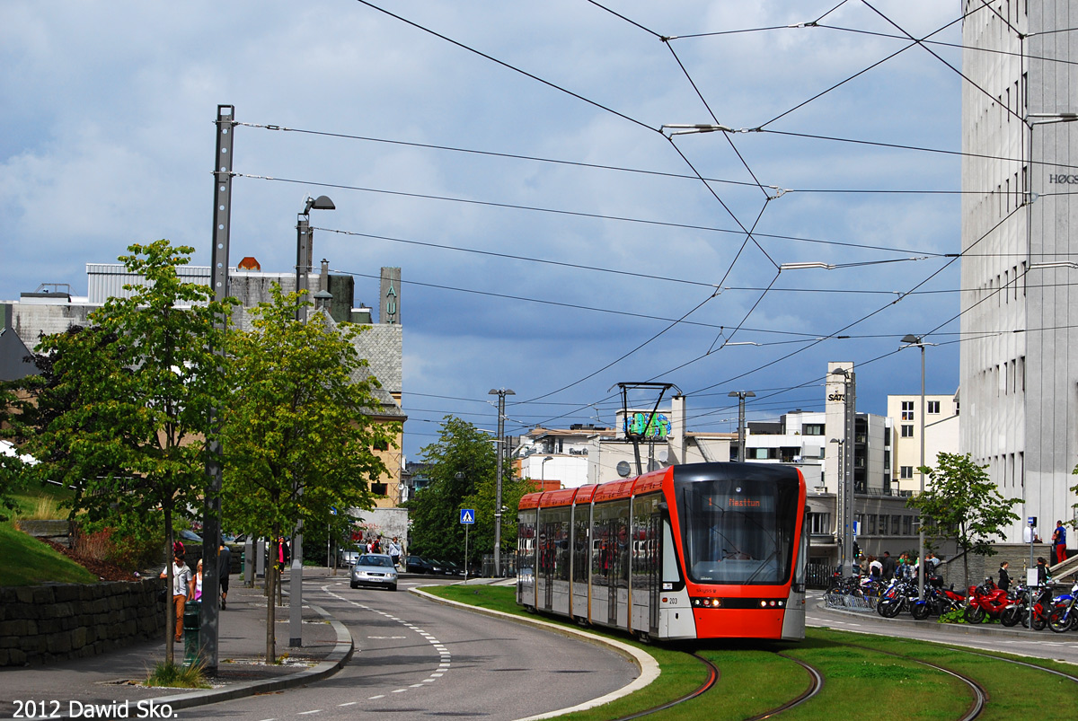 Берген, Stadler Variobahn № 203