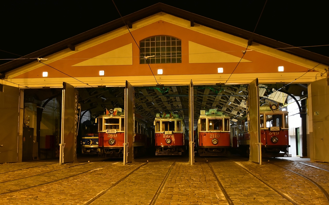 Prága — Public transport museum in Střešovice depot Prága — Public transport museum in Střešovice depot