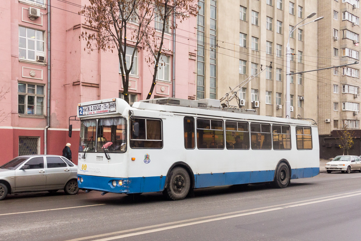 Ростов-на-Дону, ЗиУ-682Г-016.02 (с широкой 1-й дверью) № 321