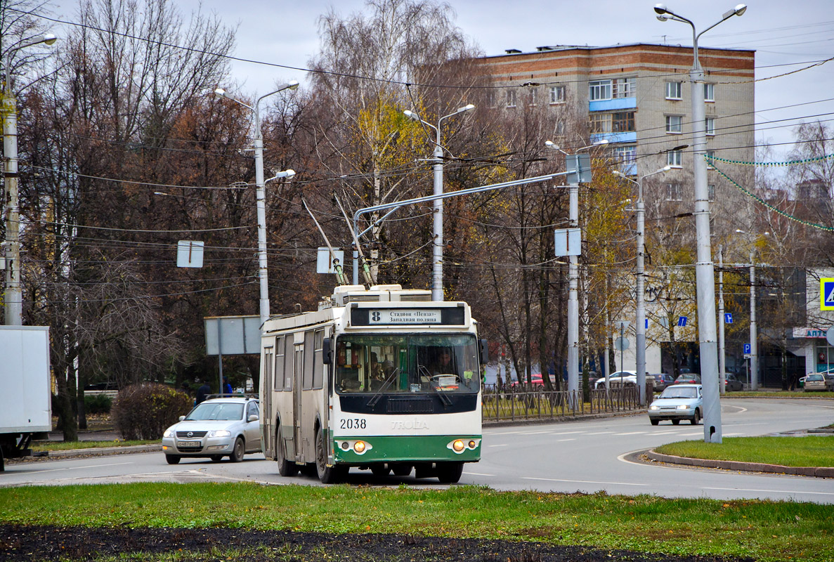 Pensa, ZiU-682G-016.02 Nr. 2038