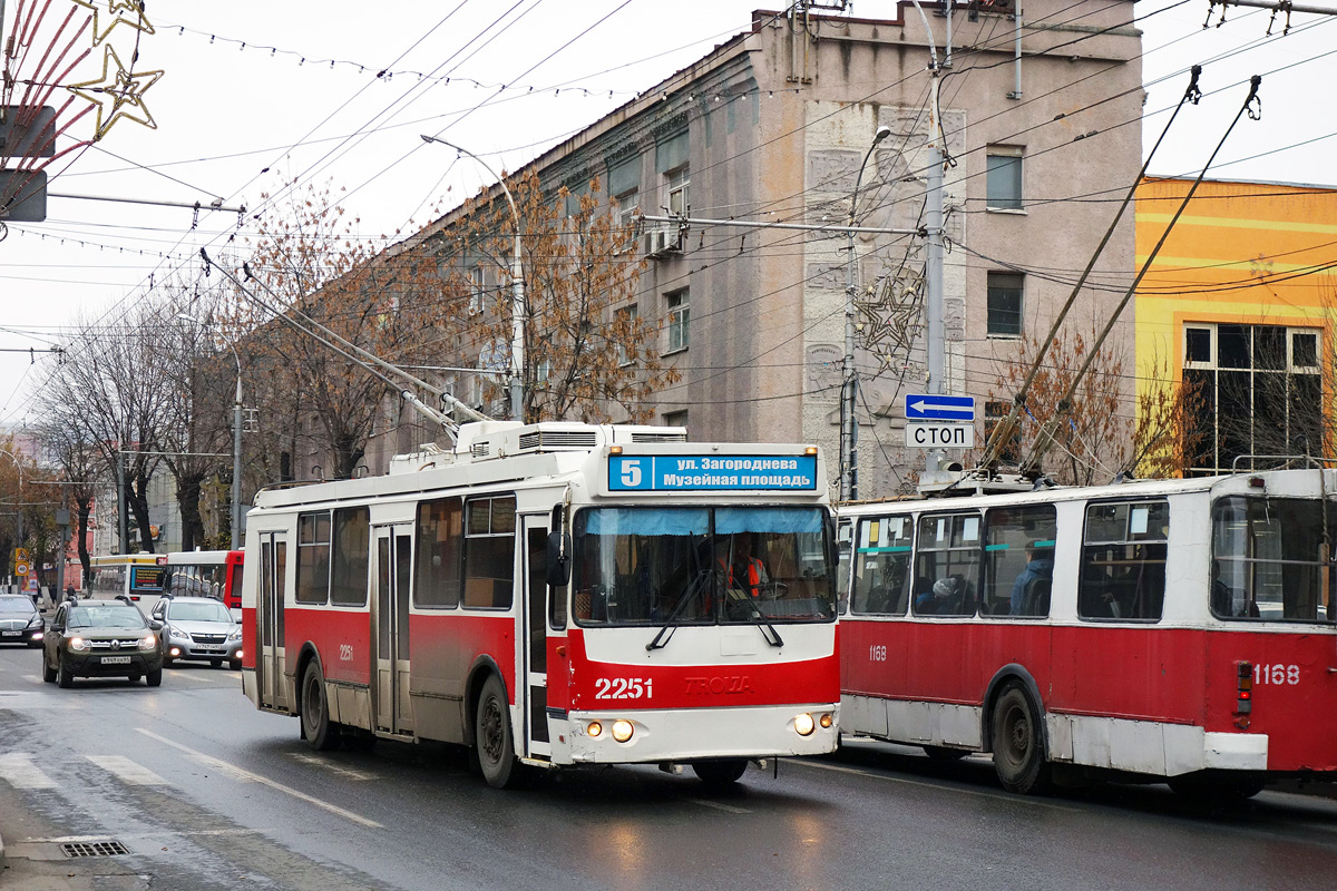 Саратов, ЗиУ-682Г-016.02 № 2251