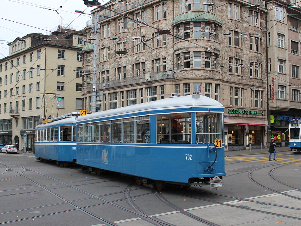 Цюрих, SIG B4 № 732