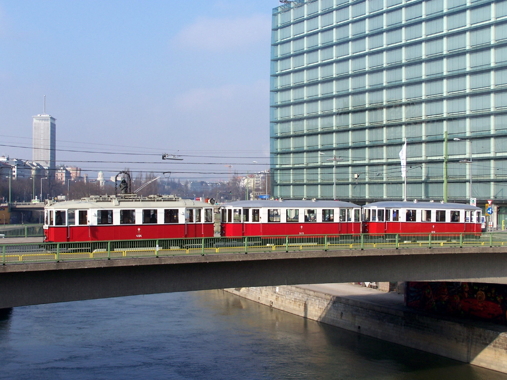 Вена, Simmering Type M № 4134; Вена, Graz Type  m3 № 5419; Вена, Simmering Type  m3 № 5312; Вена — 236. поездка VEF — 30.01.2011.