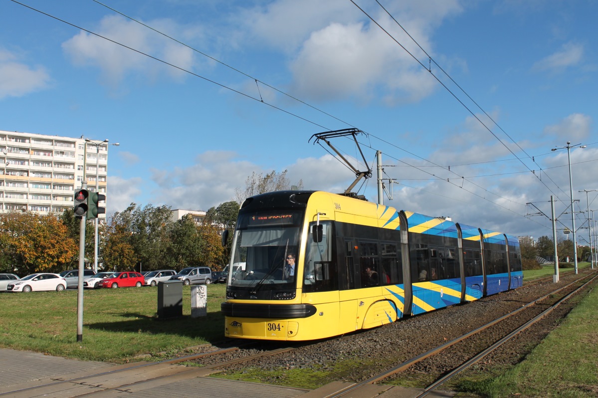 Toruń, PESA Swing 122NbT # 304