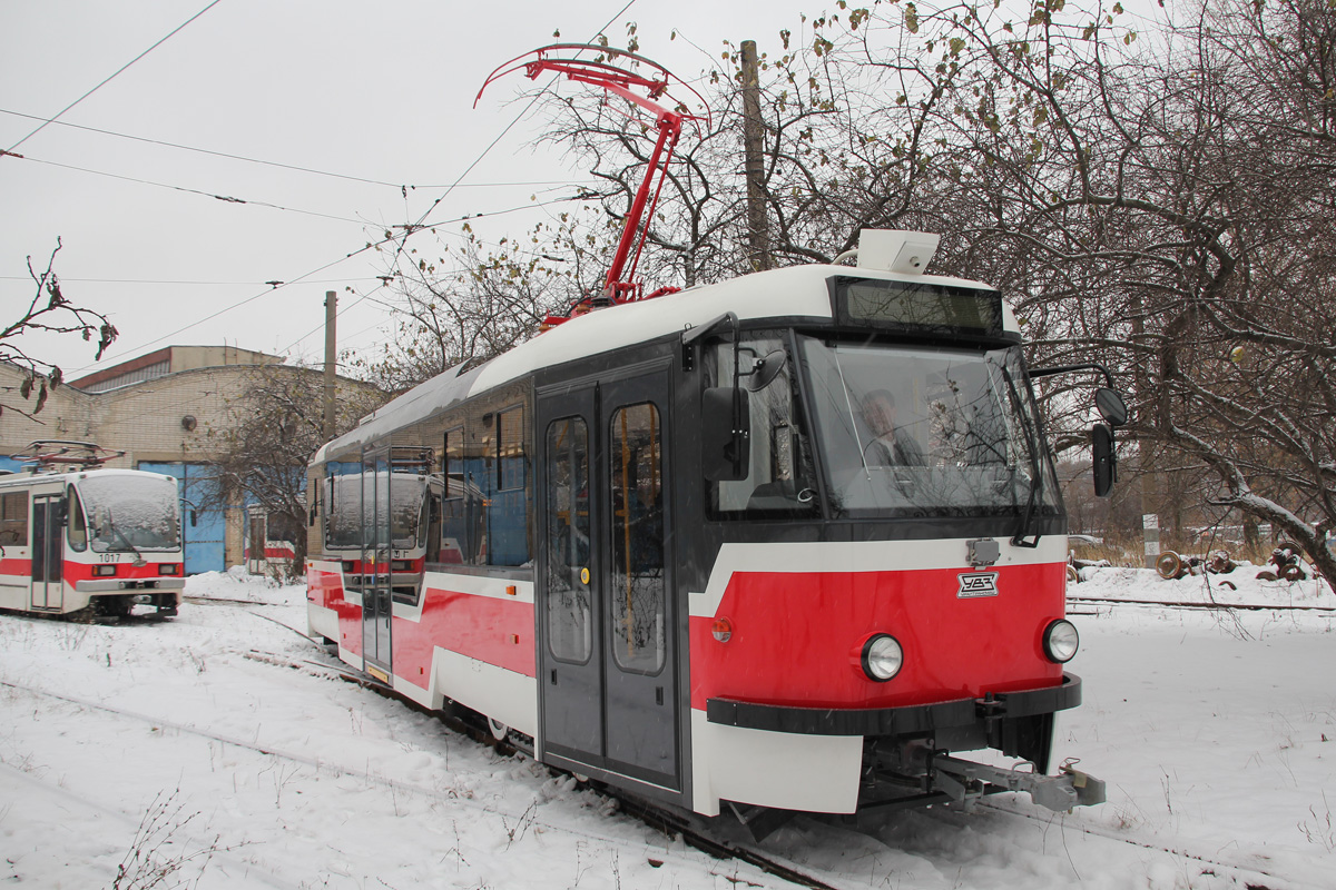 Екатеринбург, 71-412 № 992; Нижний Новгород — Трамваи без номеров