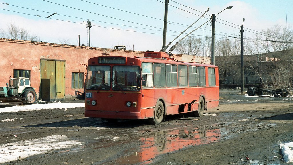 Караганда, ЗиУ-682В [В00] № 68; Караганда — Визит делегации транспортников 21.04.1998; Караганда — Старые фотографии (до 2000 г.)