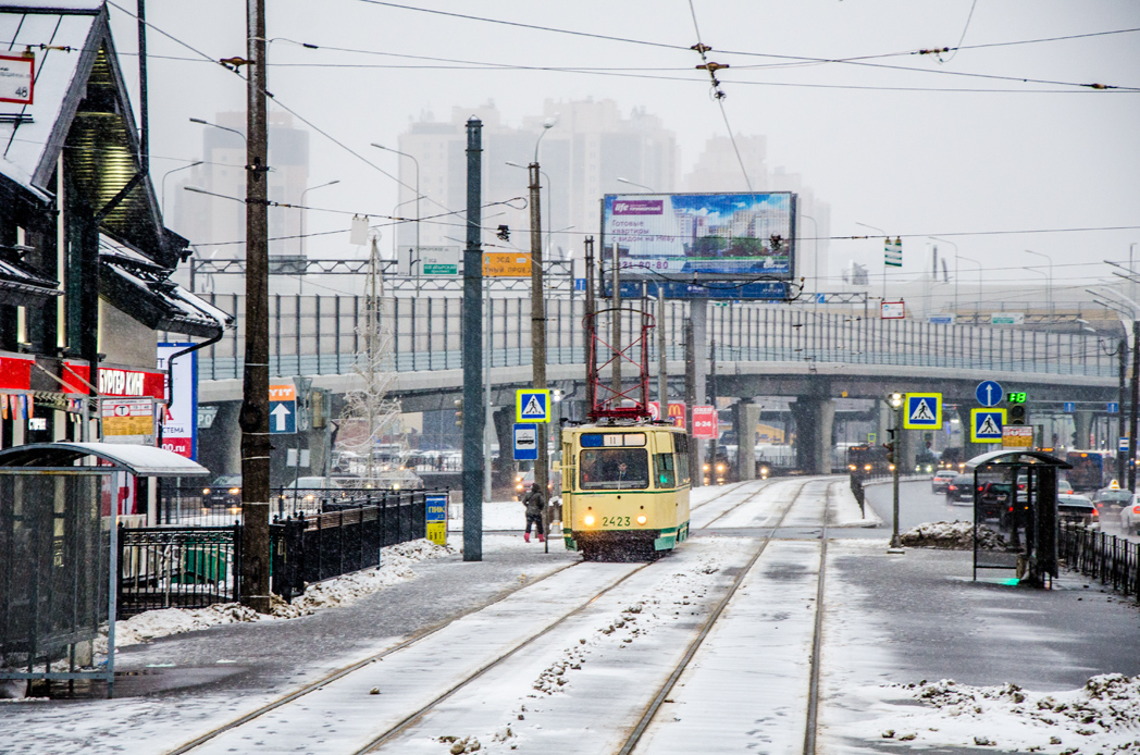 Санкт-Петербург, ЛМ-68М № 2423